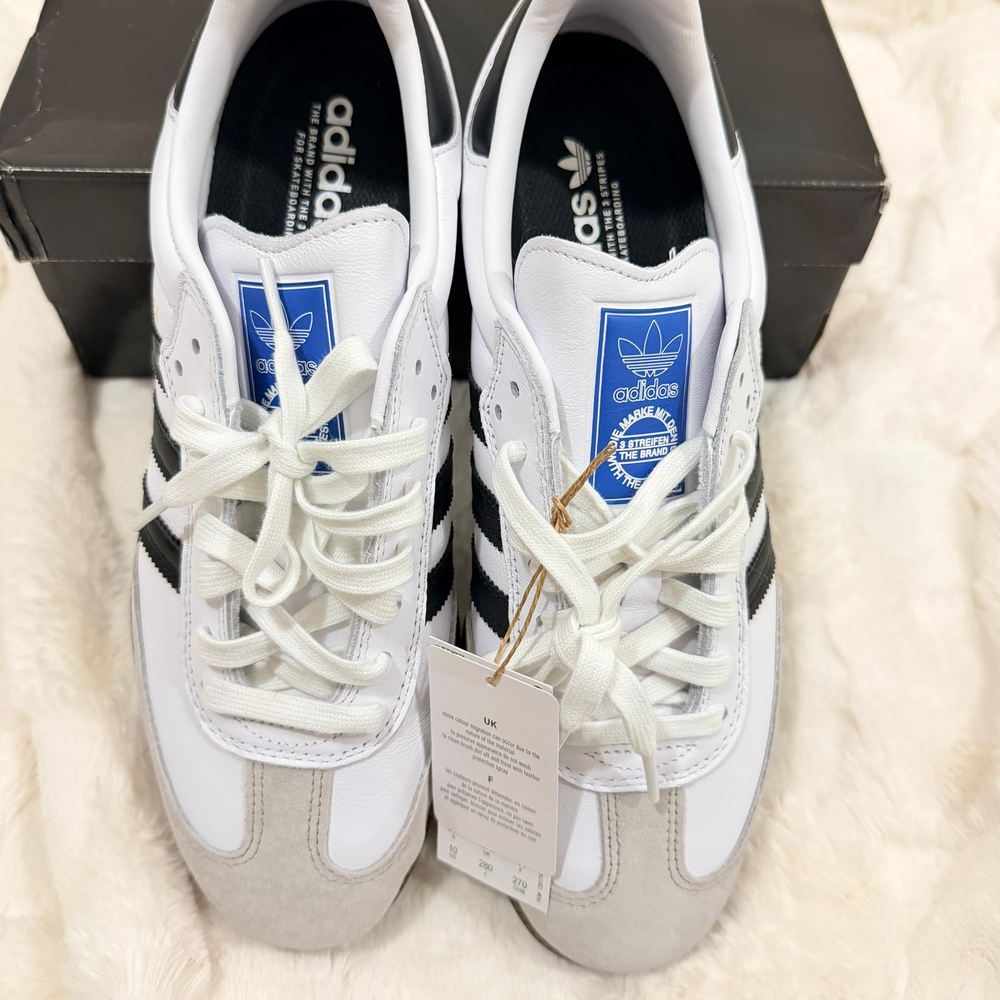 Adidas Samba Classic White and Black Men's Shoes - Picture 3 of 5